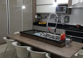 Foto 1 de Casa com 3 Quartos à venda, 190m² em Santo Antônio, São Caetano do Sul