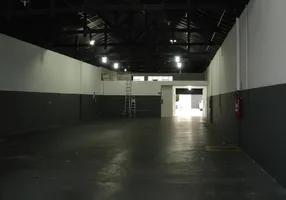 Foto 1 de Galpão/Depósito/Armazém para alugar, 400m² em Chácara Santo Antônio, São Paulo