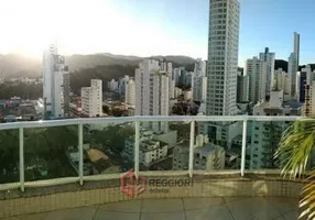 Foto 1 de Apartamento com 4 Quartos à venda, 250m² em Pioneiros, Balneário Camboriú