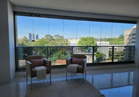 Foto 1 de Apartamento com 4 Quartos para alugar, 211m² em Real Parque, São Paulo