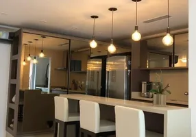 Foto 1 de Apartamento com 2 Quartos à venda, 95m² em Agronômica, Florianópolis