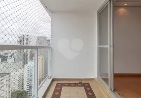 Foto 1 de Apartamento com 3 Quartos para alugar, 100m² em Cerqueira César, São Paulo