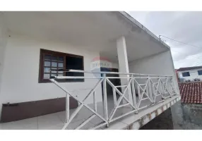 Foto 1 de Casa com 5 Quartos à venda, 280m² em Santa Lúcia, Maceió