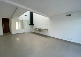 Foto 1 de Sobrado com 3 Quartos à venda, 135m² em Chacaras Silvania, Valinhos