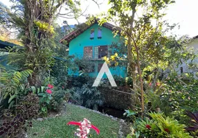 Foto 1 de Casa de Condomínio com 5 Quartos à venda, 196m² em Granja Comary, Teresópolis