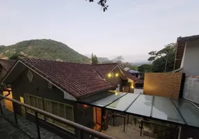 Foto 1 de Casa com 3 Quartos à venda, 143m² em Castelanea, Petrópolis