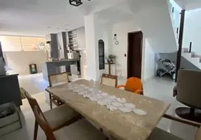 Foto 1 de Casa com 4 Quartos à venda, 90m² em América, Joinville