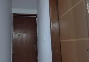 Foto 1 de Casa com 3 Quartos para alugar, 45m² em Vila Rosali, São João de Meriti