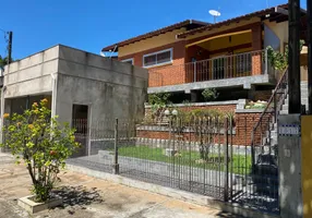 Foto 1 de Sobrado com 3 Quartos à venda, 176m² em Jardim Porangaba, Águas de São Pedro