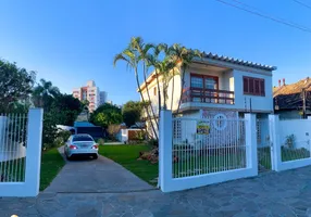 Foto 1 de Casa com 4 Quartos à venda, 174m² em Cavalhada, Porto Alegre