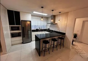 Foto 1 de Casa com 3 Quartos à venda, 158m² em Imirim, São Paulo