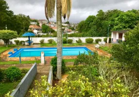 Foto 1 de Fazenda/Sítio com 3 Quartos à venda, 270m² em Chácara Águas da Pedra, Itaquaquecetuba