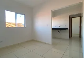 Foto 1 de Casa de Condomínio com 2 Quartos à venda, 46m² em Quietude, Praia Grande