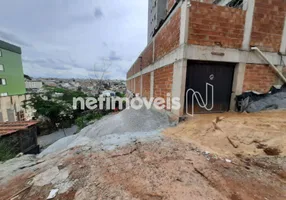 Foto 1 de Lote/Terreno à venda, 480m² em Cabral, Contagem