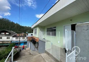 Foto 1 de Casa com 2 Quartos para alugar, 94m² em Jardim Ouro Preto, Nova Friburgo