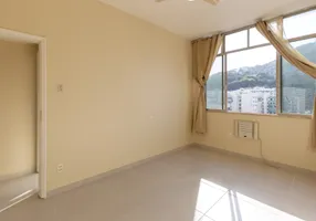 Foto 1 de Apartamento com 3 Quartos para alugar, 98m² em Catete, Rio de Janeiro