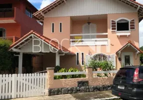 Foto 1 de Casa de Condomínio com 5 Quartos para venda ou aluguel, 210m² em Quitandinha, Petrópolis