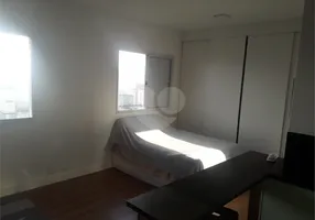 Foto 1 de Apartamento com 1 Quarto à venda, 27m² em Barra Funda, São Paulo