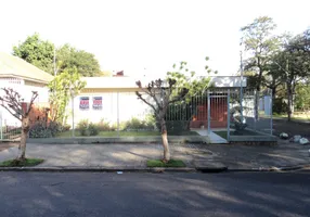 Foto 1 de Casa com 3 Quartos à venda, 360m² em Vila Ipiranga, Porto Alegre