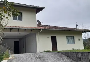 Foto 1 de Casa com 4 Quartos à venda, 185m² em Glória, Blumenau