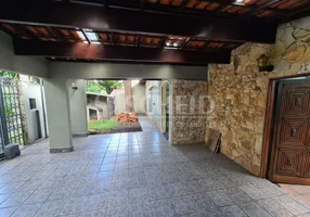 Foto 1 de Casa com 3 Quartos à venda, 188m² em Campo Grande, São Paulo