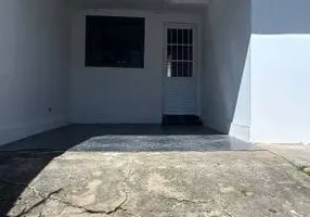 Foto 1 de Casa com 2 Quartos à venda, 140m² em Vila Creti, Carapicuíba