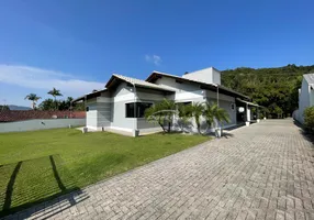 Foto 1 de Casa com 3 Quartos à venda, 443m² em Gasparinho, Gaspar