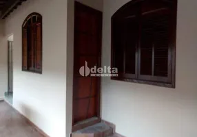 Foto 1 de Casa com 3 Quartos à venda, 170m² em Cidade Jardim, Uberlândia