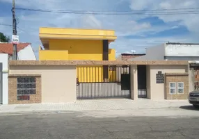 Foto 1 de Apartamento com 2 Quartos para alugar, 58m² em Vila Peri, Fortaleza