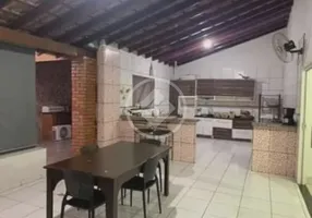 Foto 1 de Casa com 3 Quartos à venda, 250m² em Parque Cuiabá, Cuiabá