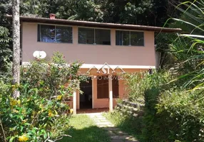 Foto 1 de Casa com 3 Quartos para venda ou aluguel, 190m² em Vila Militar, Petrópolis