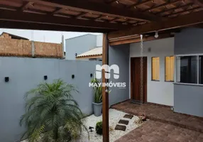 Foto 1 de Casa com 2 Quartos à venda, 58m² em Espinheiros, Itajaí