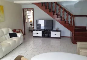Foto 1 de Casa de Condomínio com 2 Quartos à venda, 110m² em Foguete, Cabo Frio
