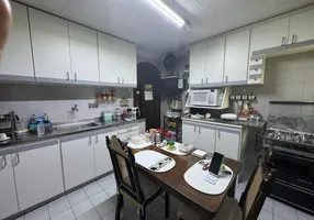Foto 1 de Apartamento com 2 Quartos à venda, 110m² em Centro, Vila Velha