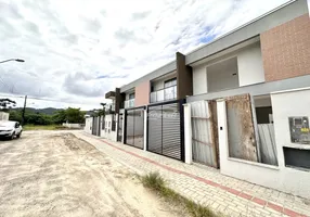 Foto 1 de Casa com 3 Quartos à venda, 116m² em Gravata, Navegantes