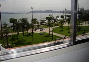Foto 1 de Apartamento com 1 Quarto à venda, 73m² em Ponta da Praia, Santos