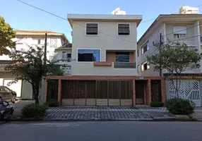 Foto 1 de Sobrado com 3 Quartos para alugar, 250m² em Embaré, Santos