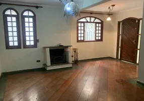 Foto 1 de Sobrado com 4 Quartos para alugar, 196m² em Anchieta, São Bernardo do Campo