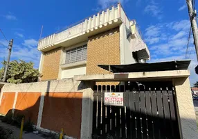 Foto 1 de Casa com 3 Quartos para alugar, 100m² em Colubandê, São Gonçalo