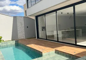 Foto 1 de Casa de Condomínio com 4 Quartos à venda, 223m² em Jardins Bolonha, Senador Canedo