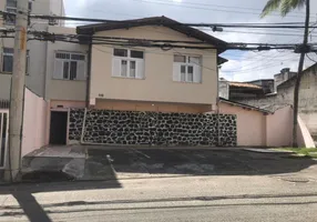 Foto 1 de Casa com 10 Quartos para alugar, 530m² em Amaralina, Salvador