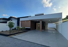 Foto 1 de Casa de Condomínio com 3 Quartos à venda, 120m² em Centro, Maranguape