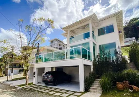 Foto 1 de Casa de Condomínio com 4 Quartos à venda, 221m² em Tijuca, Teresópolis