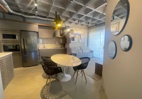 Foto 1 de Apartamento com 2 Quartos à venda, 81m² em Jurerê, Florianópolis