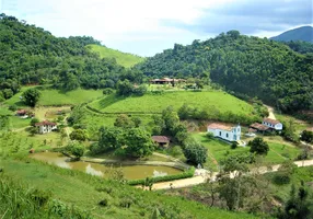 Foto 1 de Fazenda/Sítio com 5 Quartos à venda, 186000m² em Centro, Rio Bonito