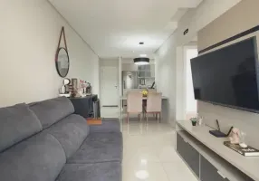 Foto 1 de Casa com 2 Quartos à venda, 69m² em Centro, Curitiba