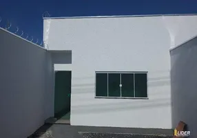 Foto 1 de Casa com 3 Quartos à venda, 75m² em Novo Mundo, Uberlândia
