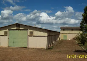 Foto 1 de Galpão/Depósito/Armazém à venda, 1300m² em Parque Industrial, Tatuí