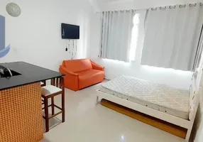 Foto 1 de Kitnet com 1 Quarto à venda, 30m² em Pitangueiras, Guarujá