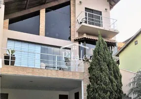 Foto 1 de Casa de Condomínio com 3 Quartos à venda, 215m² em Parque Nova Jandira, Jandira